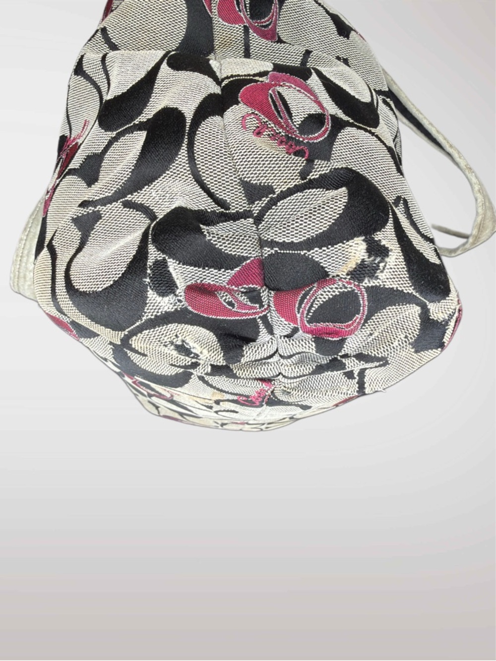 Coach Poppy Signature Tote with Red Patent Coach Wallet - Picture 5 of 12